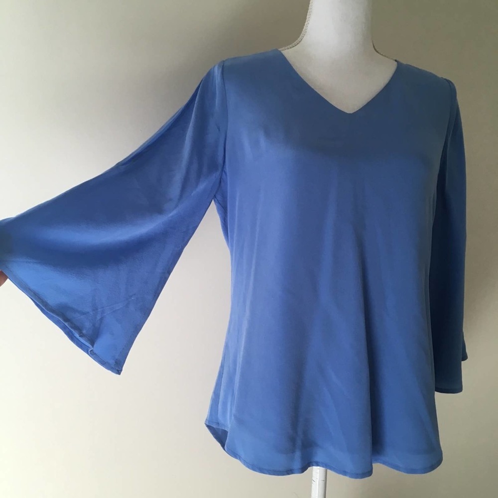Ecru Blue 100% silk cold shoulder blouse medium